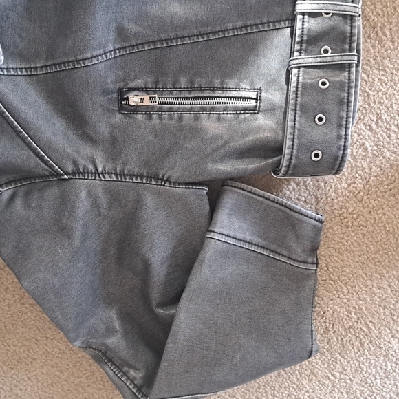 LARGE.   SHEIN FAUX DISTRESSED LEATHER BELTED JACKET - Picture 6 of 11